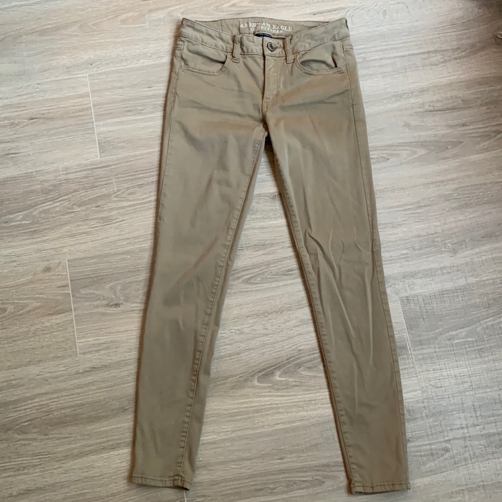 American Eagle kakis